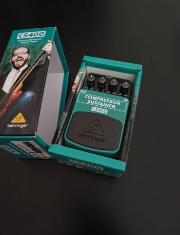Behringer CS 400 Compression Sustainer