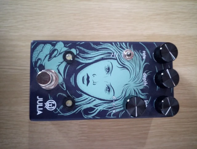Walrus Audio Julia V2 Chorus | Vibrato