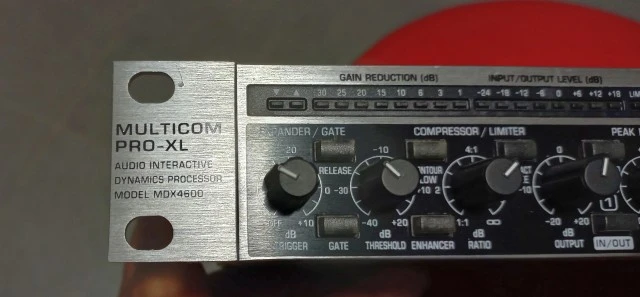 Behringer MDX4600 Multicom Pro XL