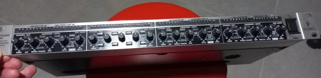 Behringer MDX4600 Multicom Pro XL