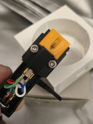 Κεφαλή για πικάπ Nagaoka MP-110 με Headshell