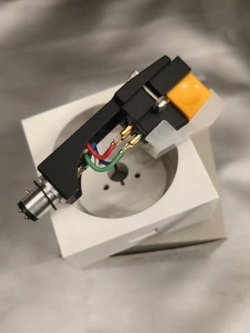 Κεφαλή για πικάπ Nagaoka MP-110 με Headshell