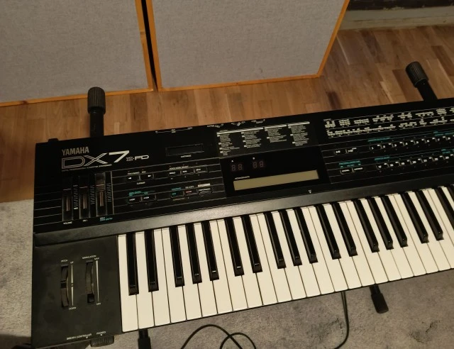 Yamaha DX7II
