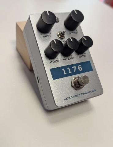 Universal Audio UAFX 1176 Studio Compressor