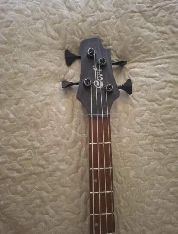 Cort Artisan B4 Element