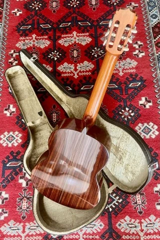 Aria AC-15 Made in Japan (1980s) – Κλασική κιθάρα με σκληρή θήκη