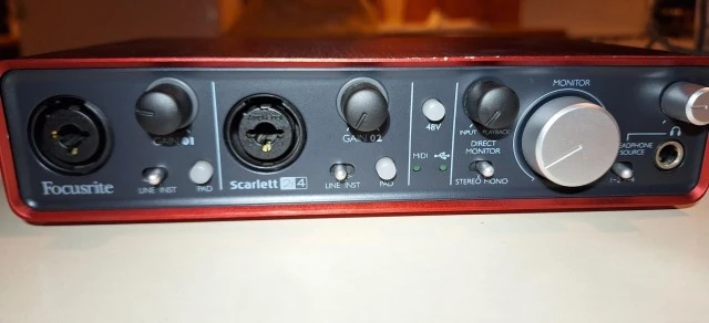 Focusrite Scarlett 2i4 (1st Gen)
