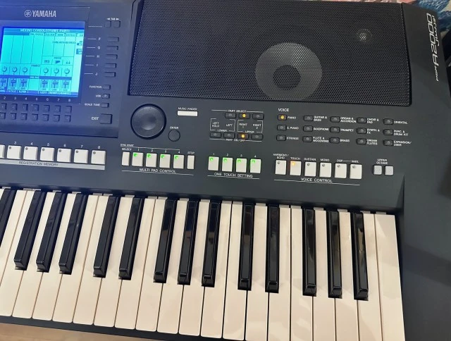 Yamaha PSR-A2000