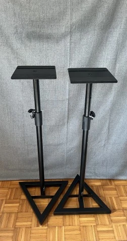 Βάσεις studio monitor Behringer SM5002