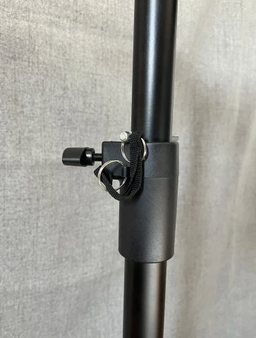 Βάσεις studio monitor Behringer SM5002