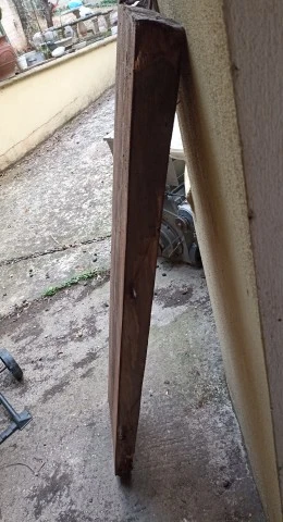 Ξύλο για κιθάρα μπάσο