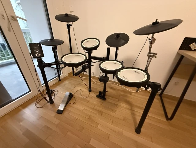 Roland TD-1 DMK