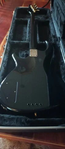 Aria Pro II RSB Deluxe-I (1983) – Made in Japan (δίνεται μαζί με case)