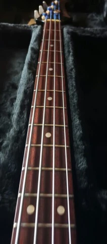 Aria Pro II RSB Deluxe-I (1983) – Made in Japan (δίνεται μαζί με case)