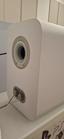 Q Acoustics 3030i