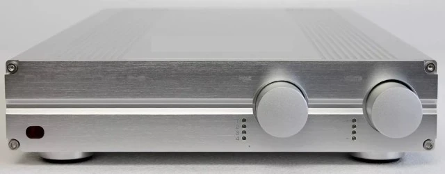 NuForce P-8