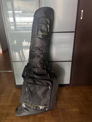 B.C. Rich Beast Bass
