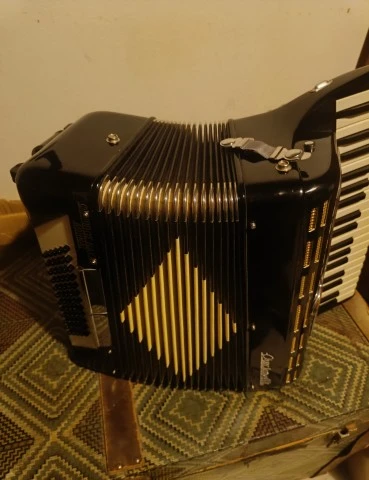 Crucianelli 80