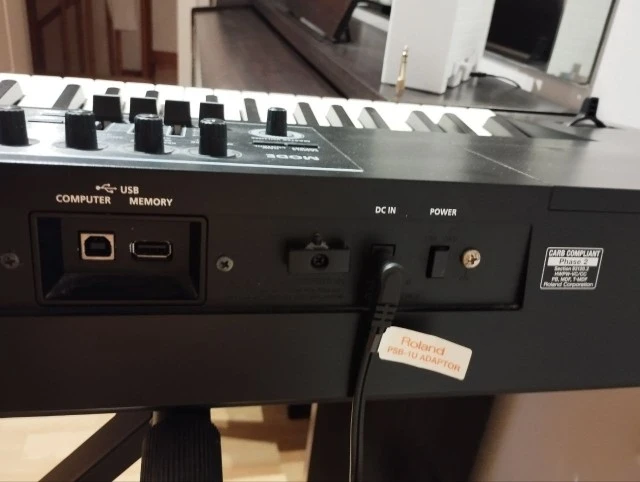 Roland JUNO-DS88