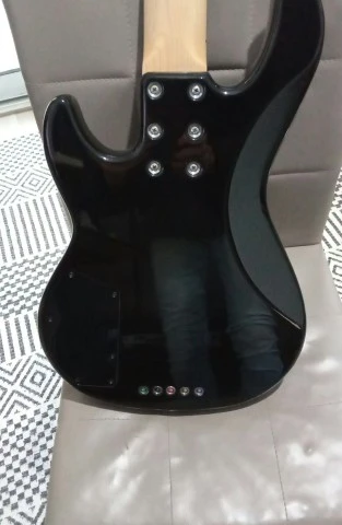 G&amp;L L-2500
