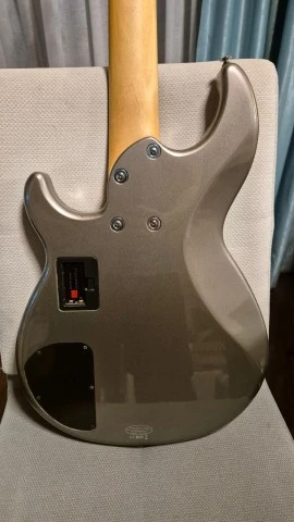 Yamaha BB615 5-String 2007 - Pewter