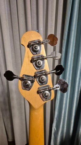 Yamaha BB615 5-String 2007 - Pewter