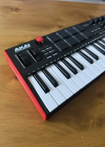 Akai MPK Mini Plus
