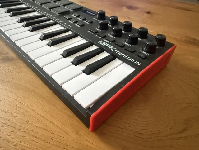 Akai MPK Mini Plus