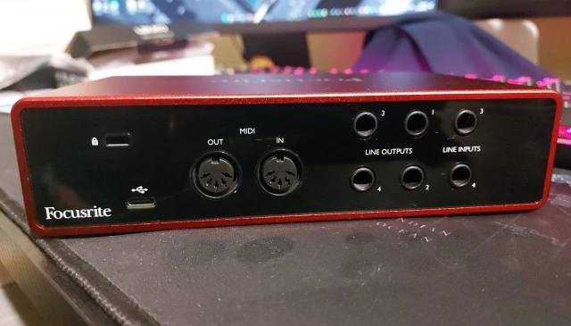 Focusrite Scarlett 4i4 3rd Gen