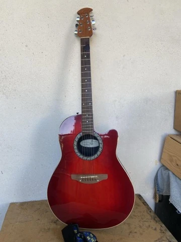 Ovation Standard Balladeer model 1861