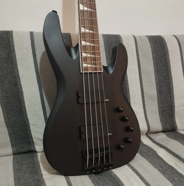 Jackson David Ellefson CBX V
