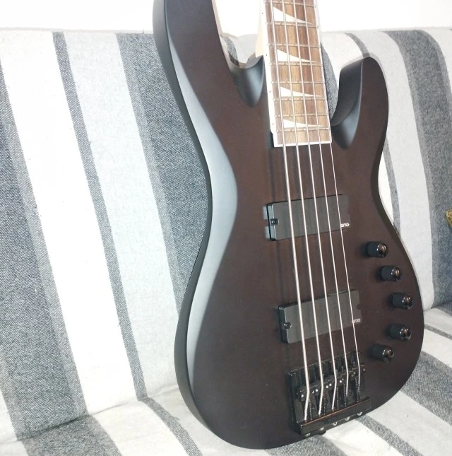 Jackson David Ellefson CBX V