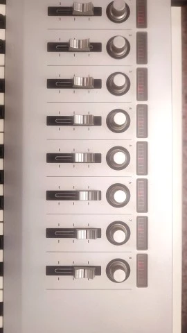 Korg Kontrol 49 keyboard controller