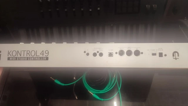 Korg Kontrol 49 keyboard controller