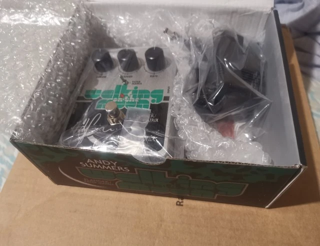 Electro-Harmonix Walking on the Moon