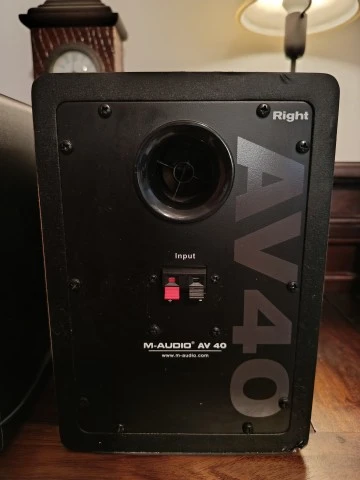M-Audio AV 40