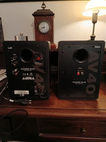M-Audio AV 40