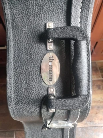 ΠΑΚΕΤΟ Ακουστική κιθάρα Harley Benton HBX5T BK και σκληρή θήκη THOMANN