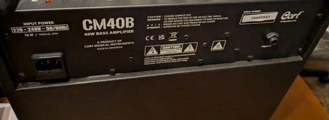 Cort CM40B