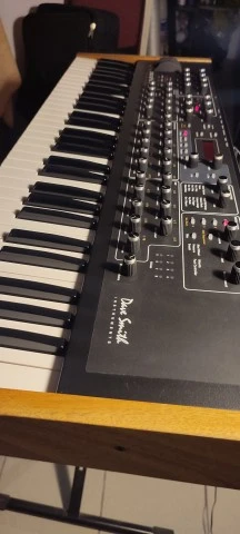 Dave Smith Instruments Prophet 08