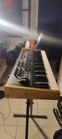 Dave Smith Instruments Prophet 08