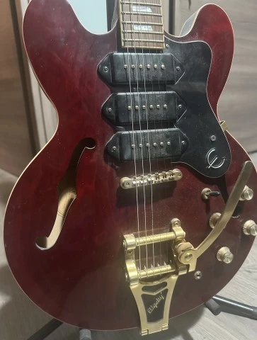 Epiphone Riviera