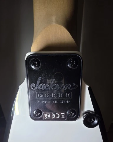 Jackson King V JS32