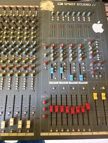 Soundcraft Spirit Studio LC24 Κονσόλα/Mi