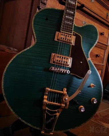 Session Guitarist & Guitar Lessons