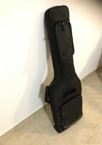 Μπάσο Cort  5χορδο+ θηκη RockBag