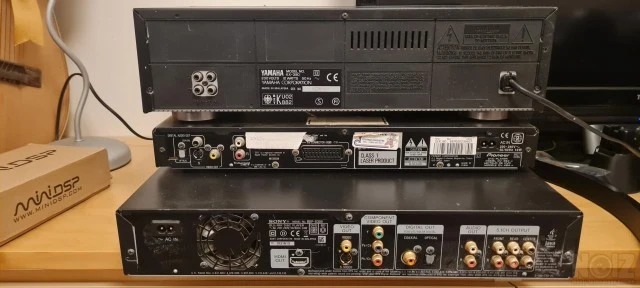 Πηγές (κασετόφωνο Yamaha, dvd player Pio