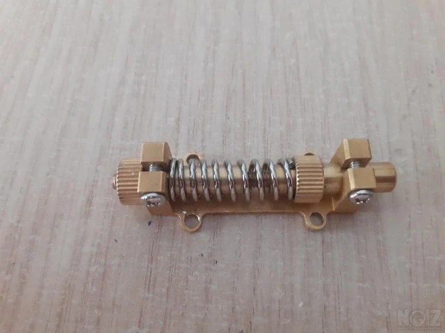 Stabilizer for floyd tremolo