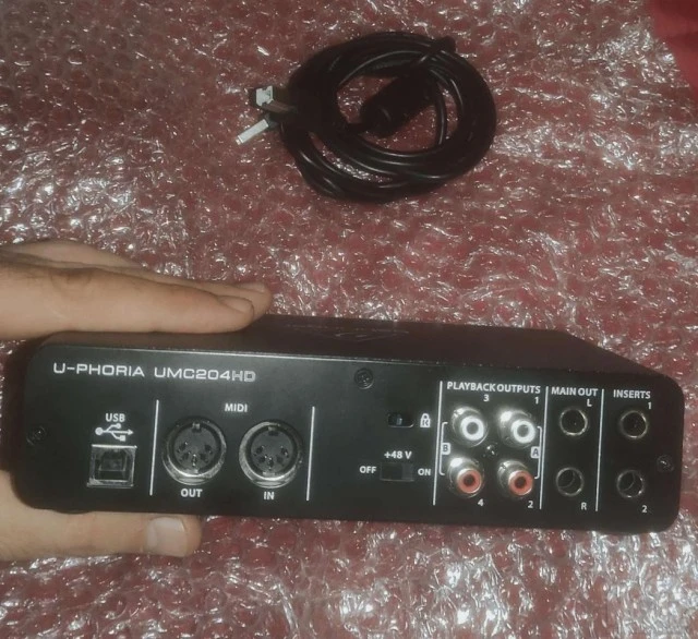 Εξωτερική Κάρτα Ήχου BEHRINGER