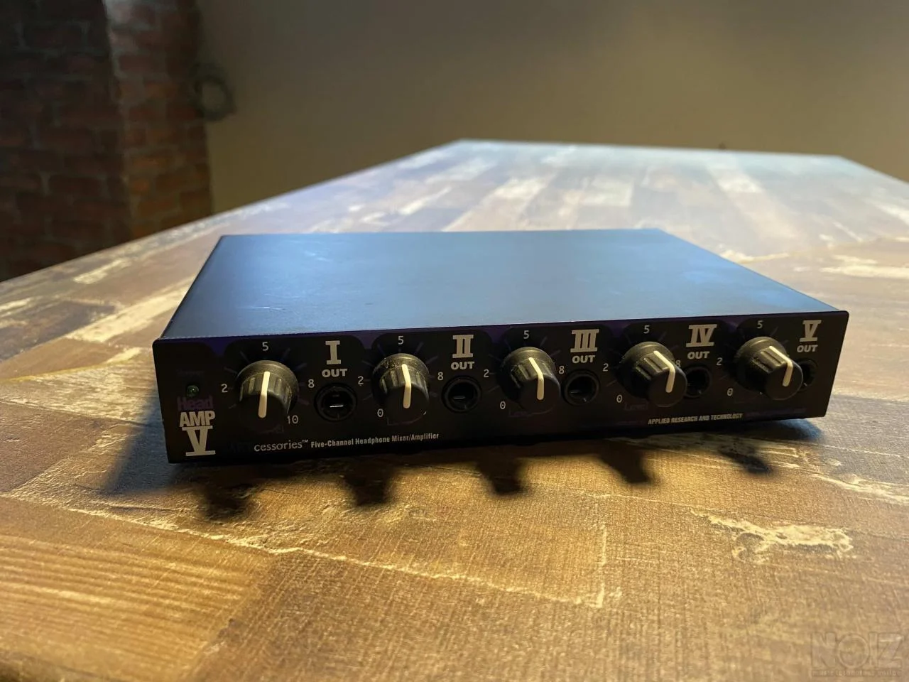 HeadAMP V – Five Channel Mixer/Amplifier